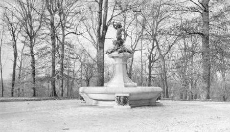 Hogan's Fountain/Pan, c. 1906-1916